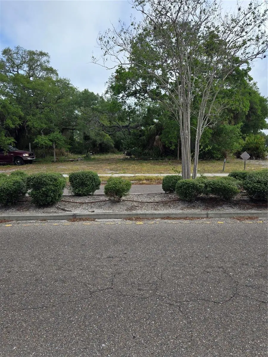 000 Marshall Street, FL