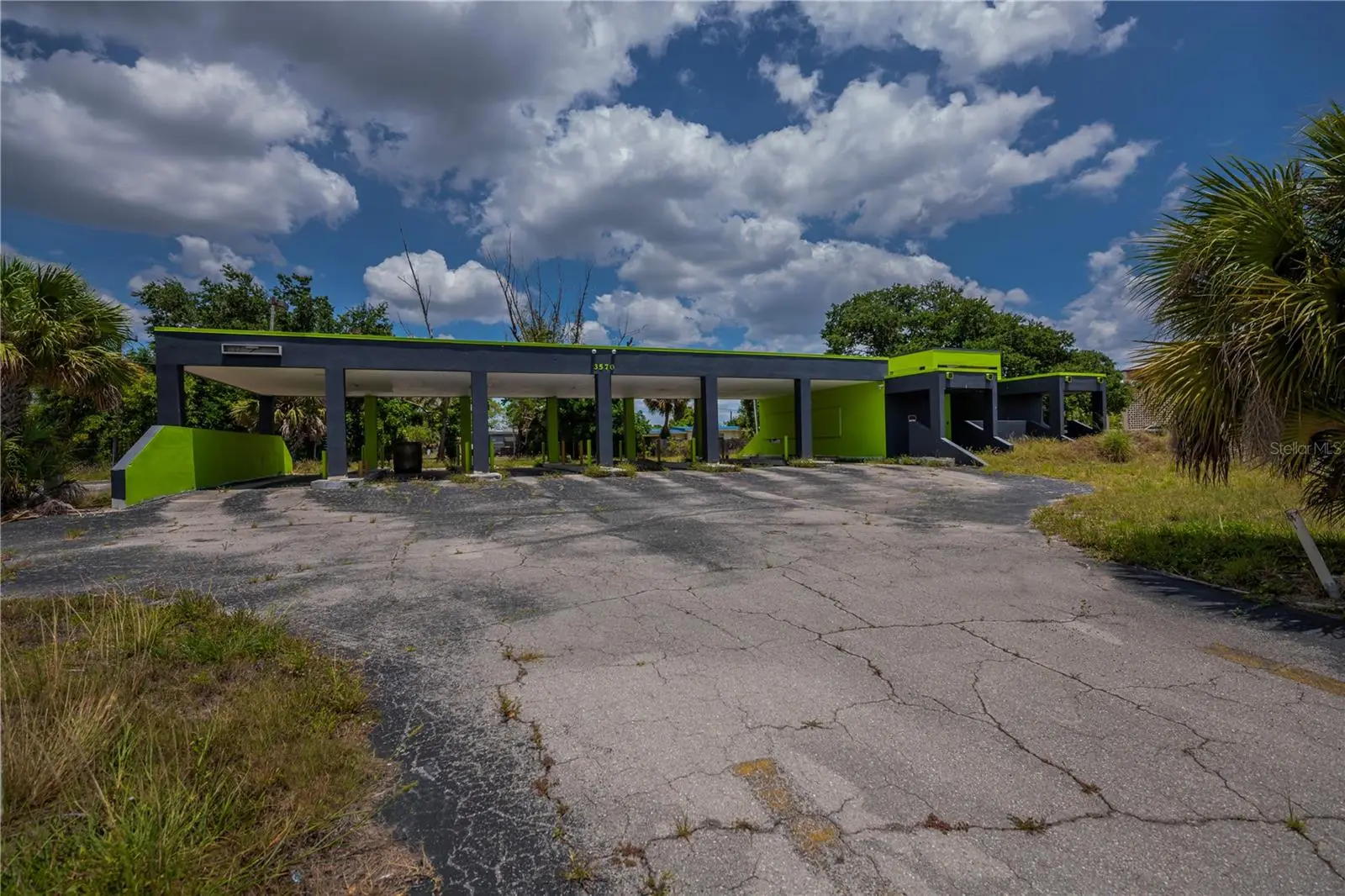 3570 Tamiami Trail, FL