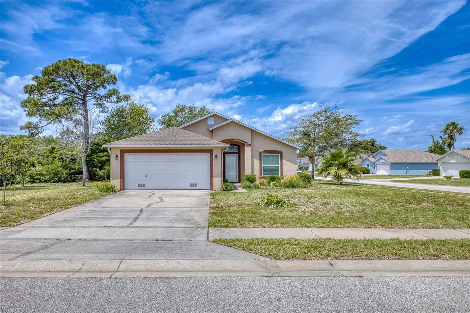 320 Broken Oak Drive, FL