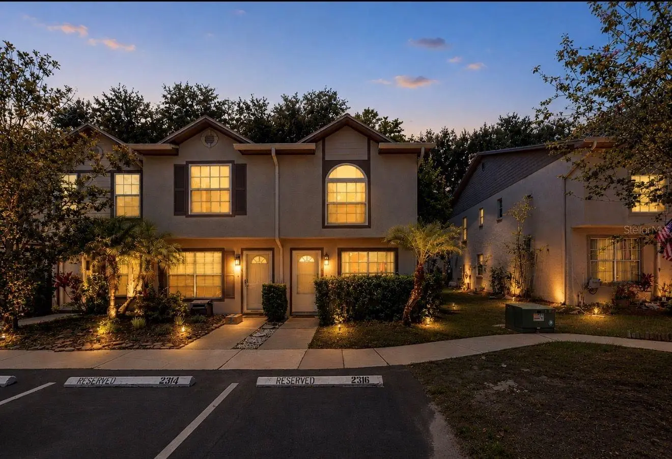 2316 Fletchers Point Circle, FL