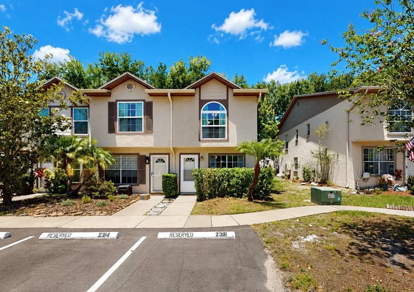 2316 Fletchers Point Circle, FL