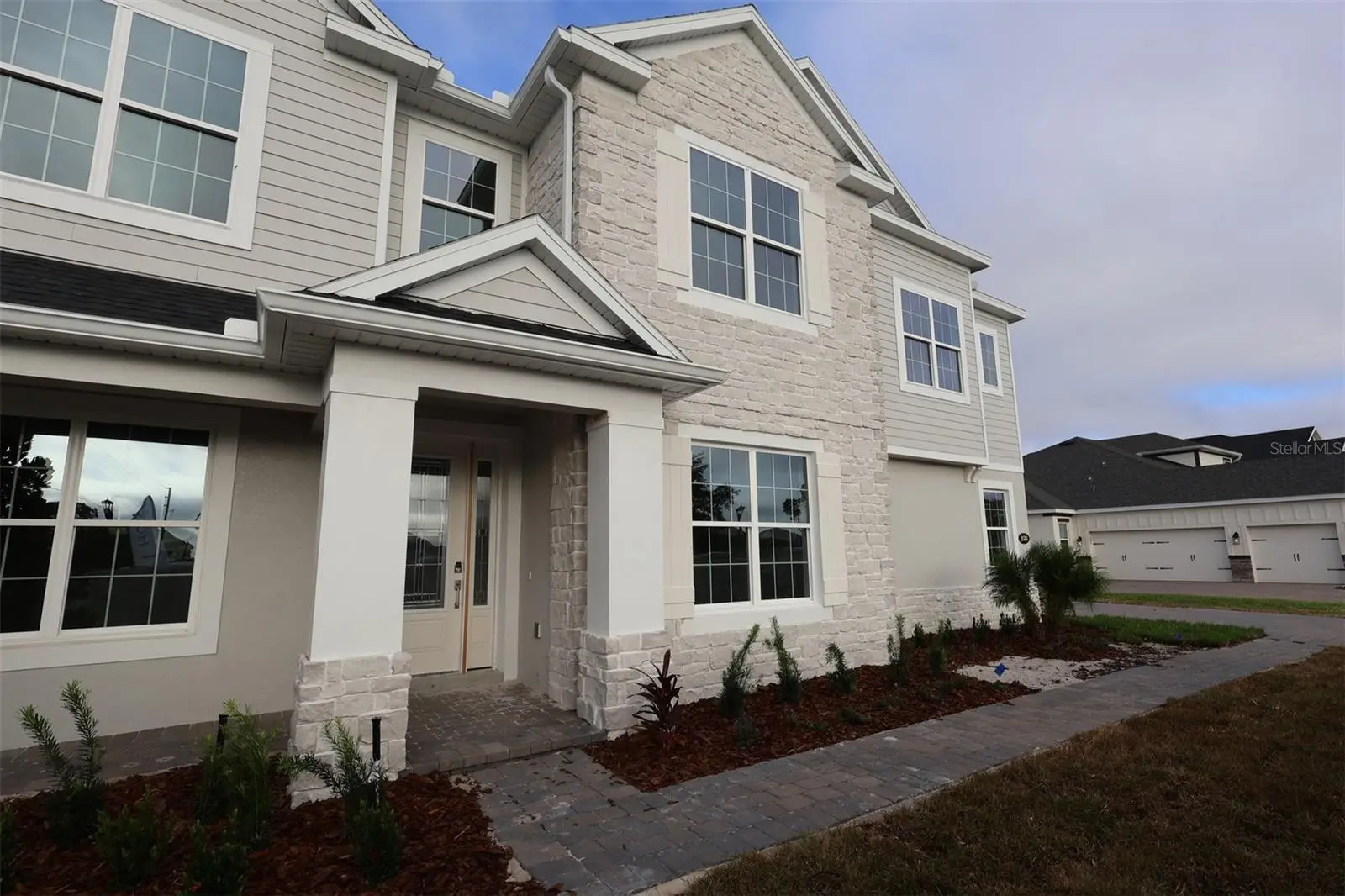 2568 Hawks Overlook, FL