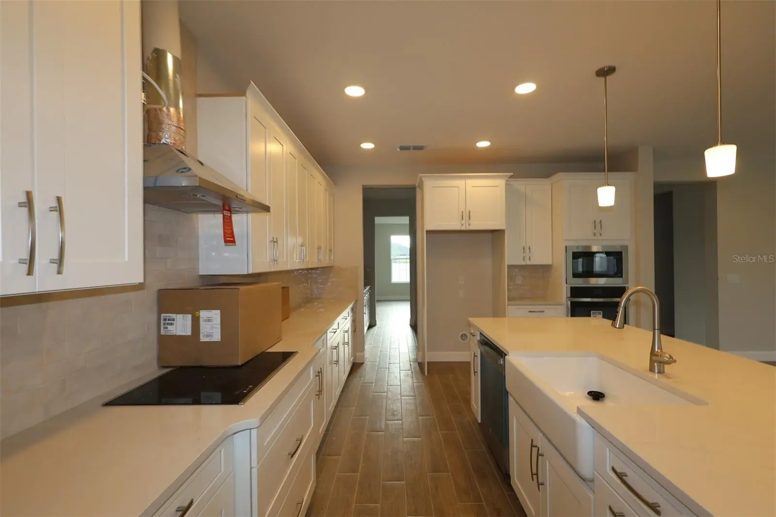 2568 Hawks Overlook, FL