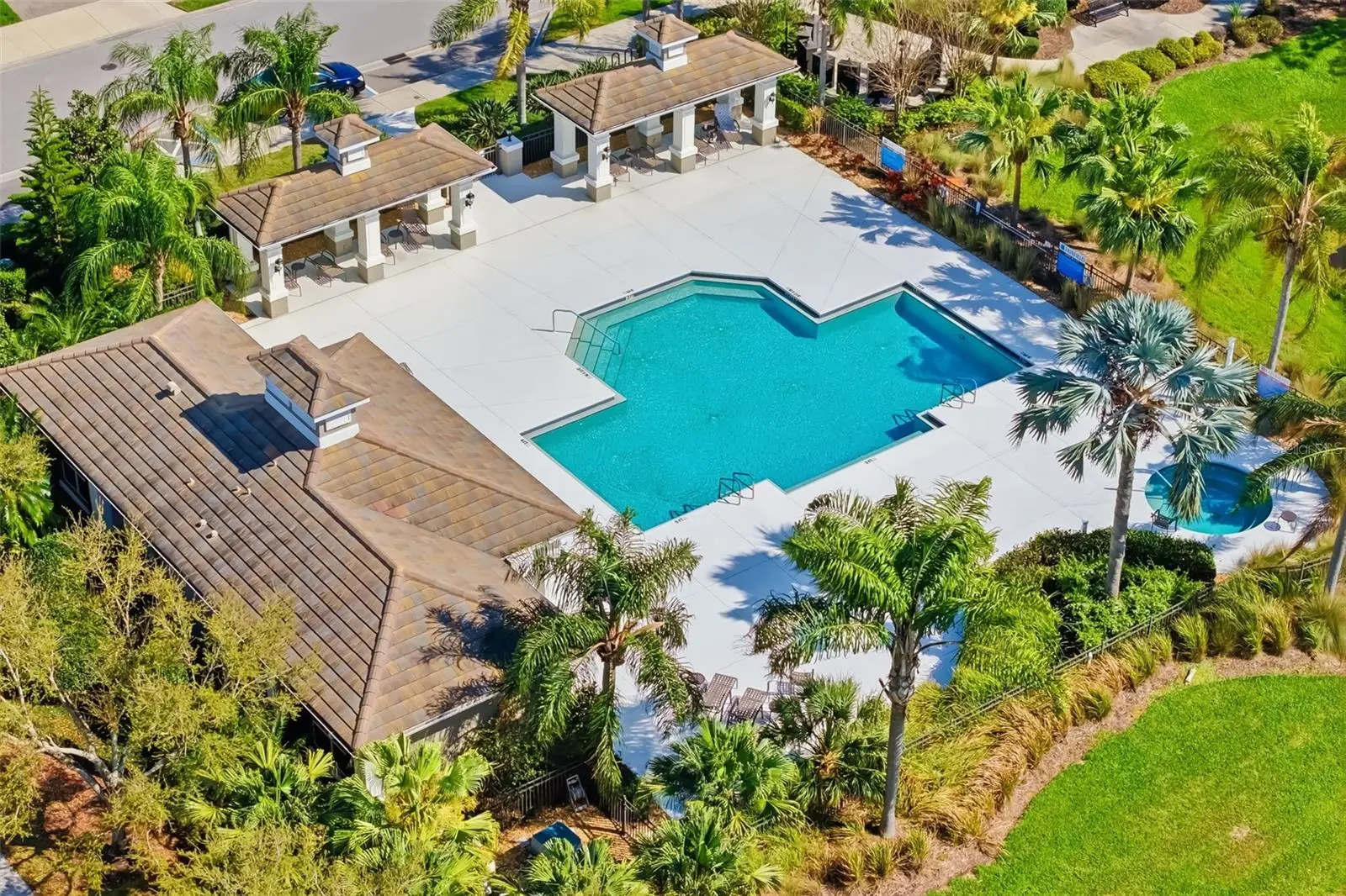 5437 Chatham Square Way, FL
