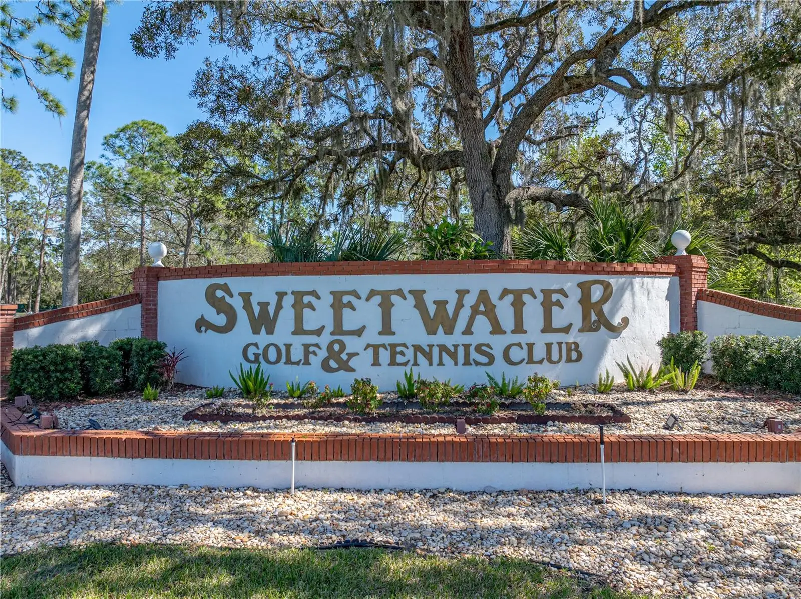 212 York Cottage Drive, FL