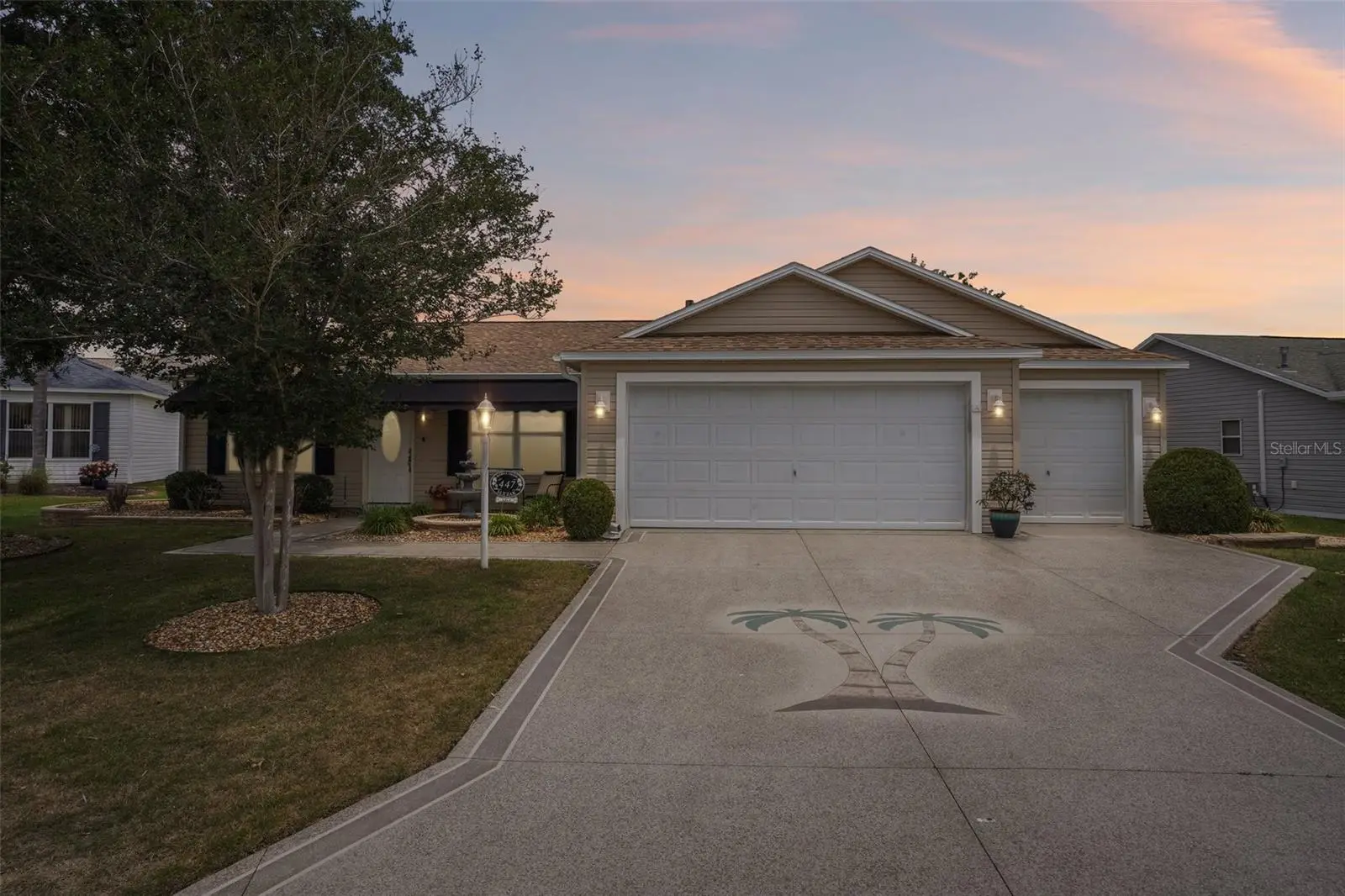 447 Foster Place, FL