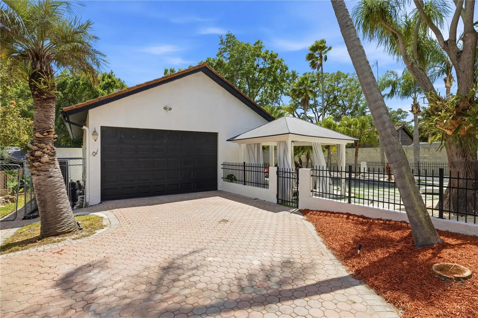 3017 Oakmont Drive, FL