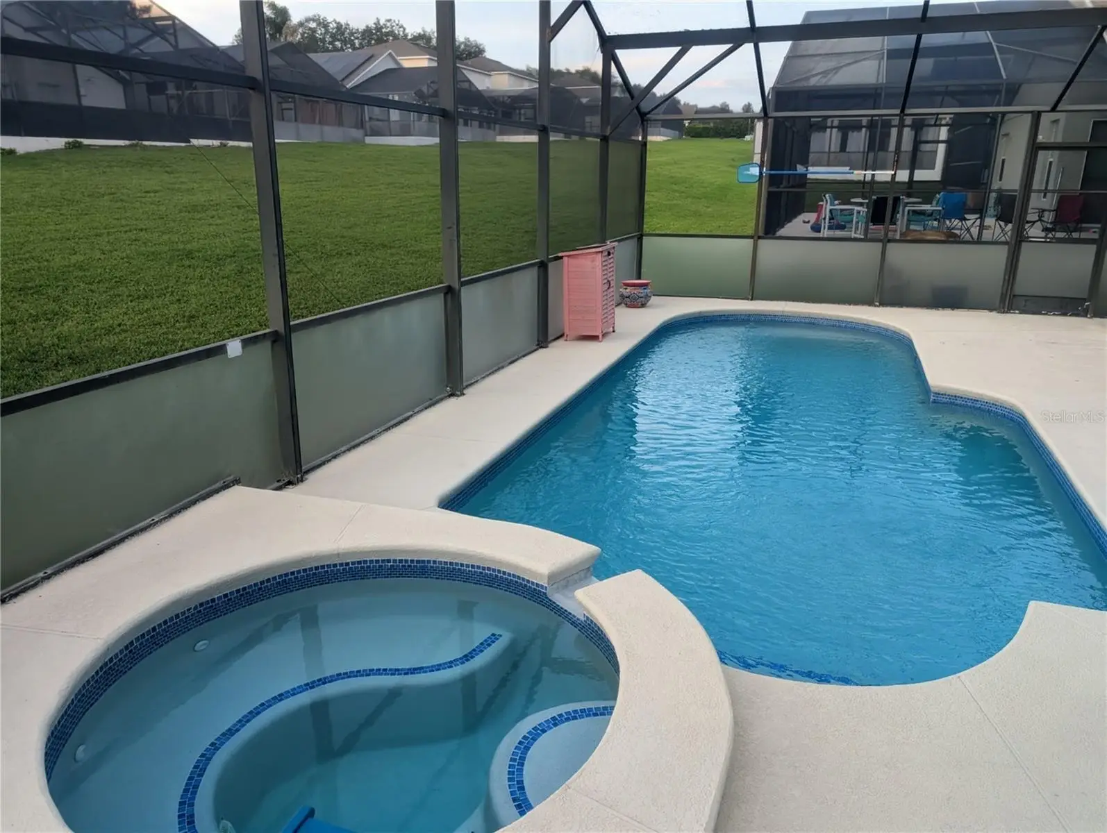 547 Kensington Drive, FL