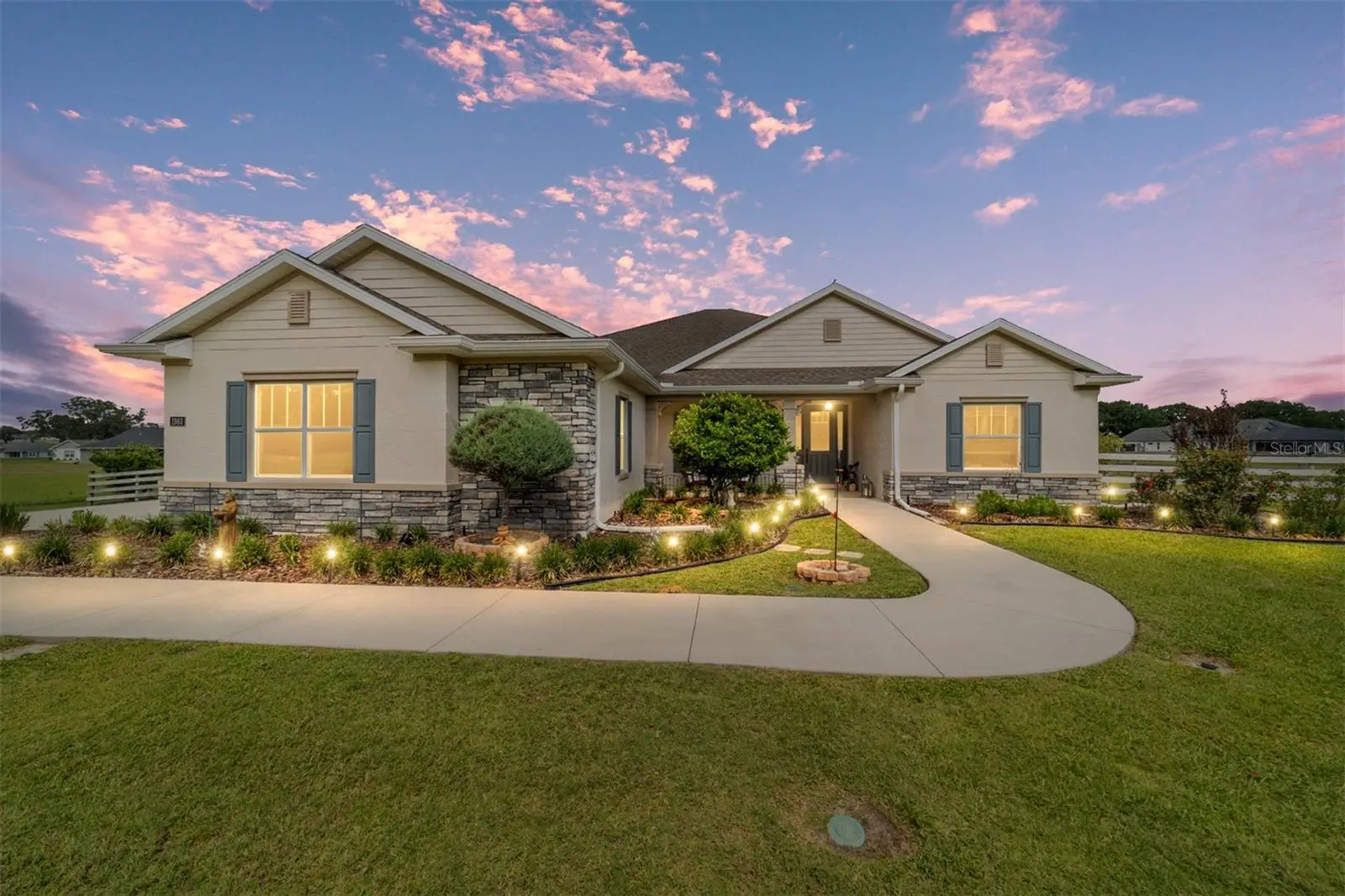 1983 79th Loop, FL