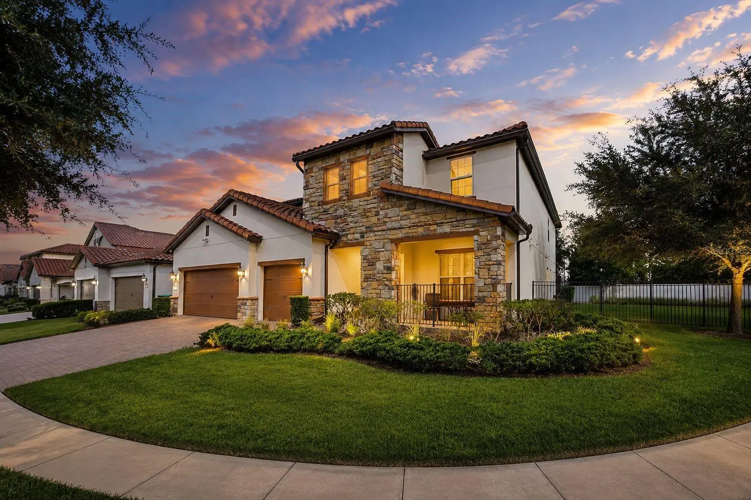 10902 Citron Oaks Drive, FL