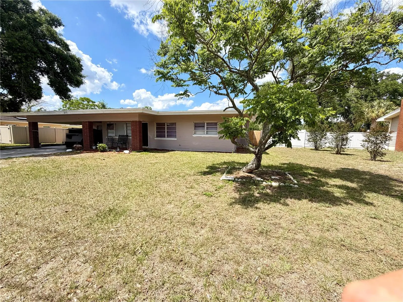 317 Avenue G, FL