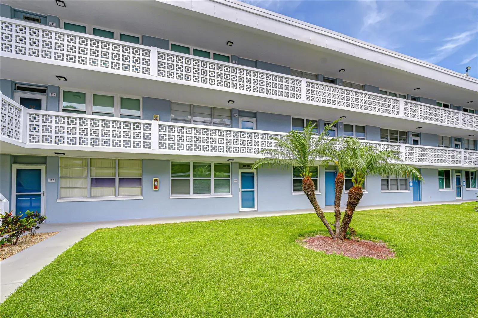 4720 Locust Street, FL