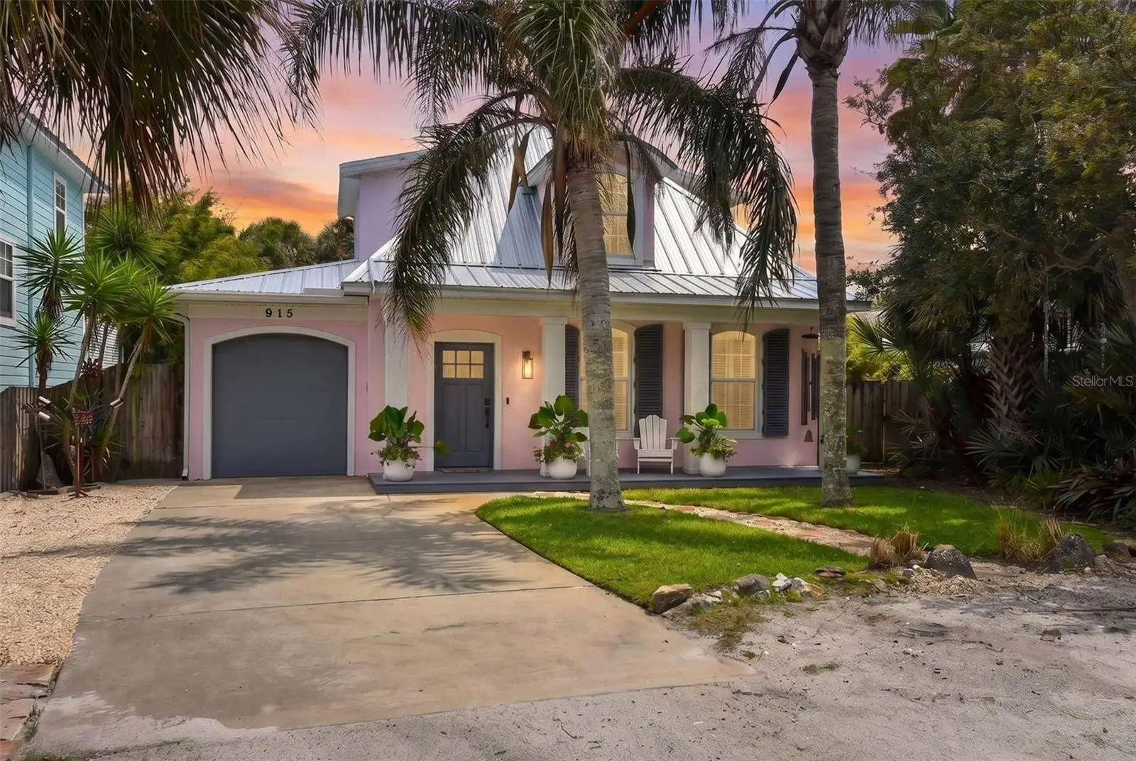 915 Maple Street, FL