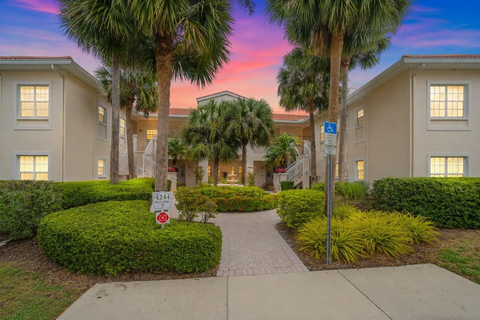 4244 Central Sarasota Parkway, FL