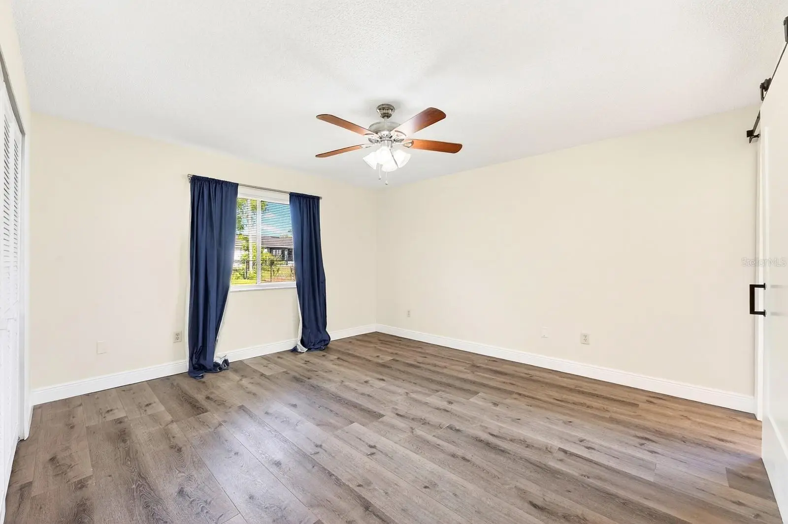 745 Mentmore Circle, FL