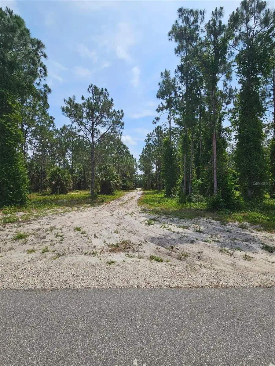 Geneva Woods Cove, FL
