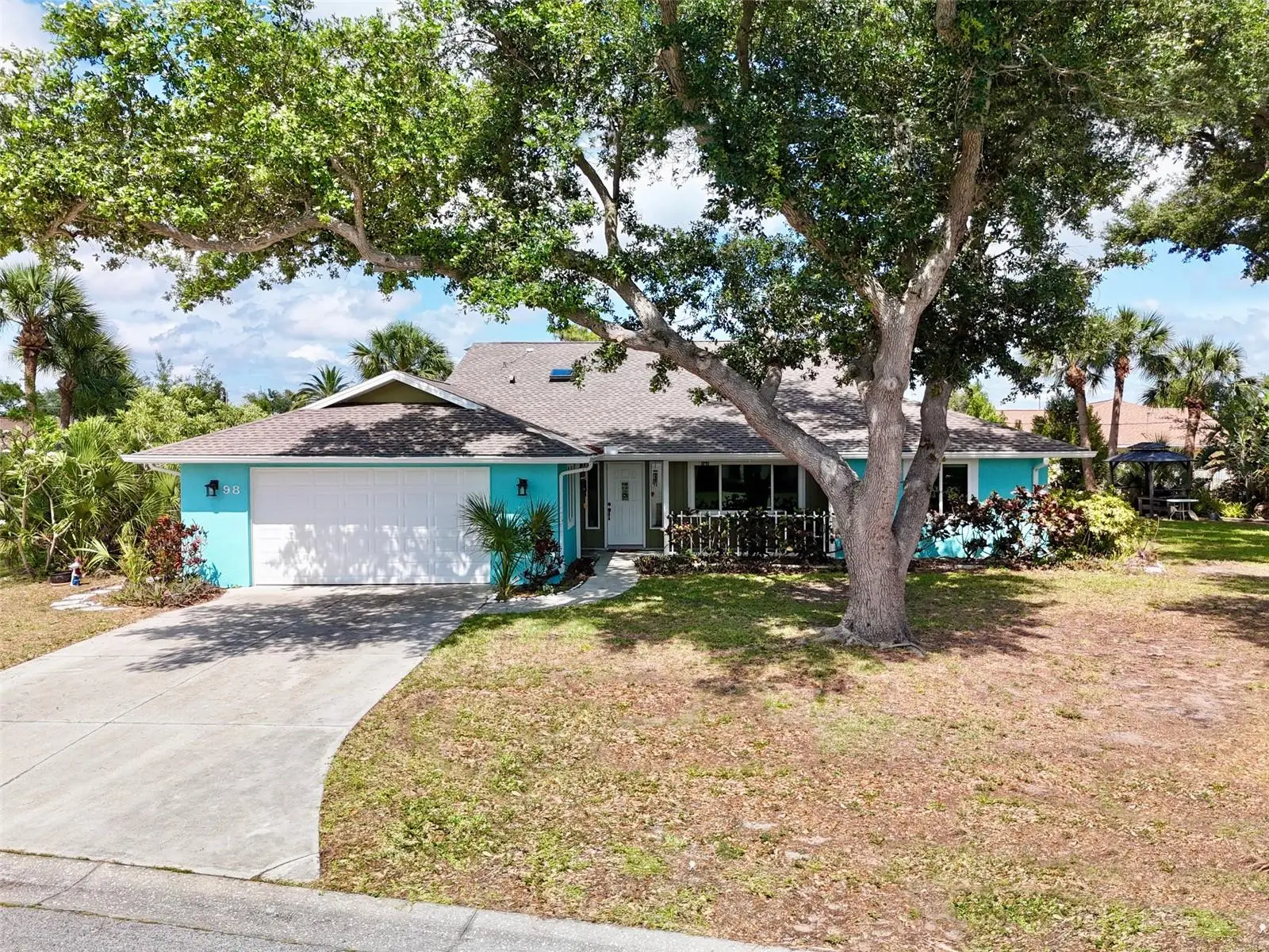 98 Hourglass Drive, FL