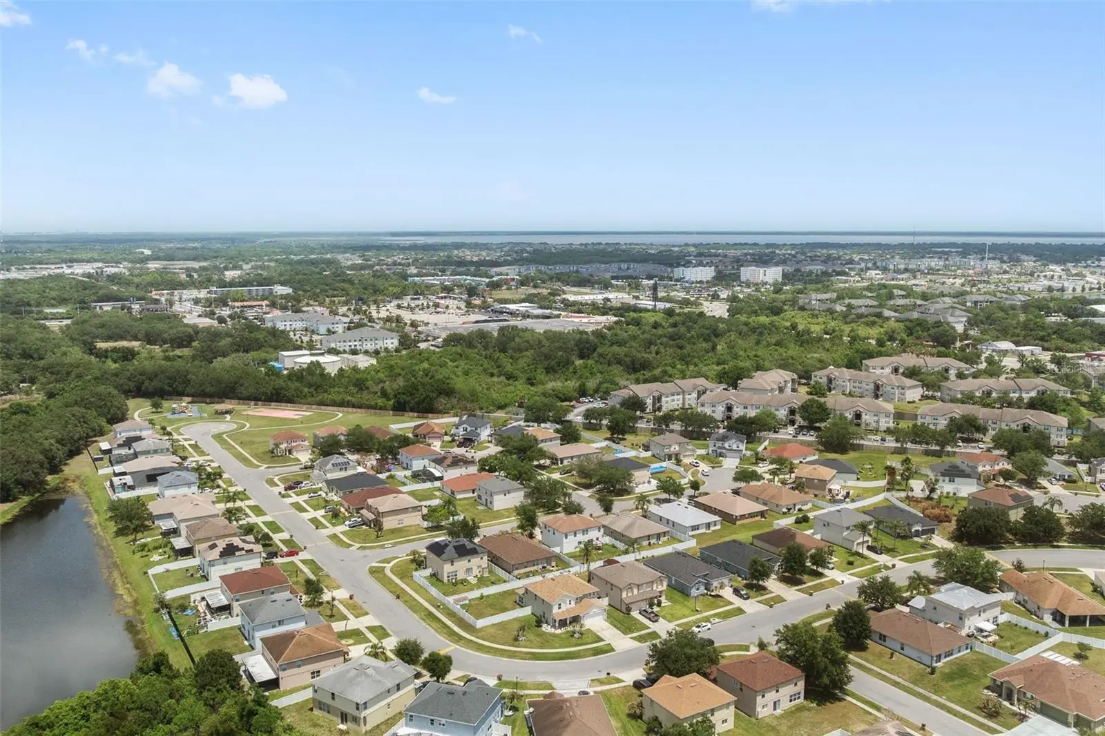 831 Neptune Pointe Lane, FL