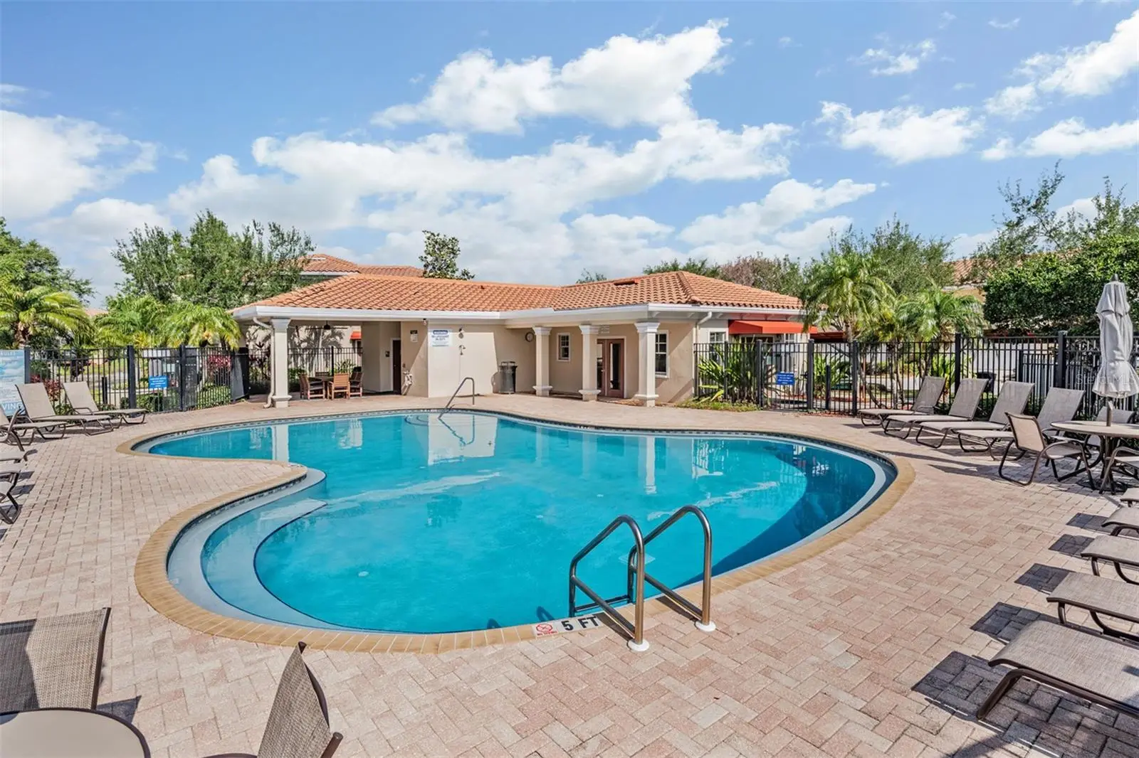 415 Barcelona Drive, FL