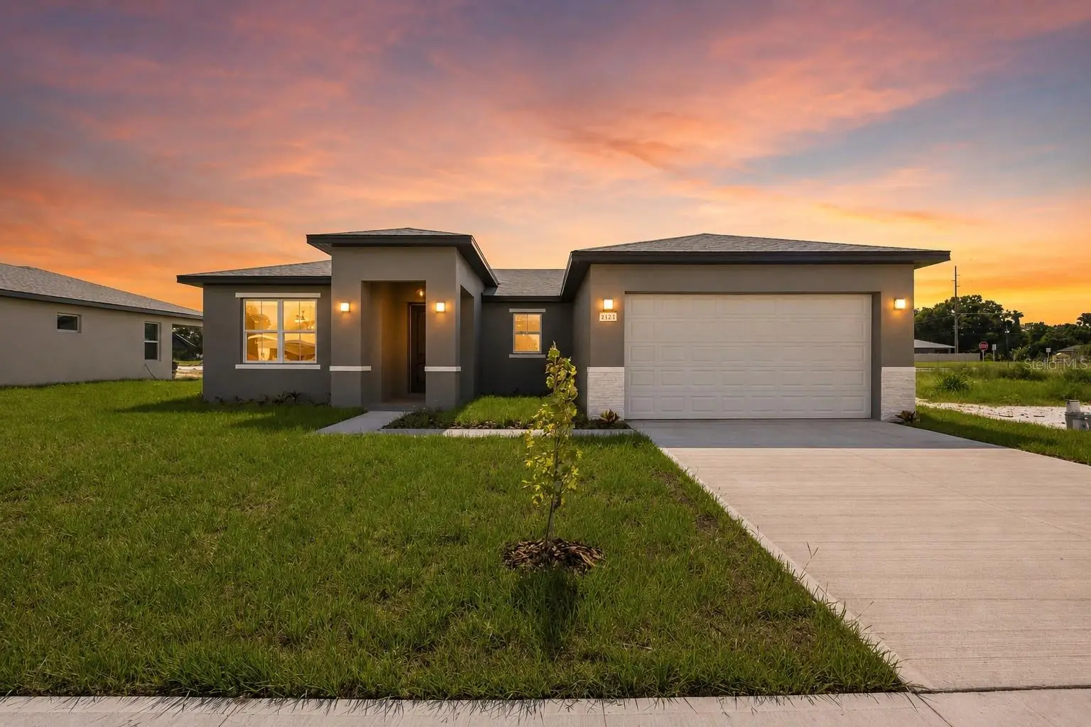 2121 River Hawk Loop, FL
