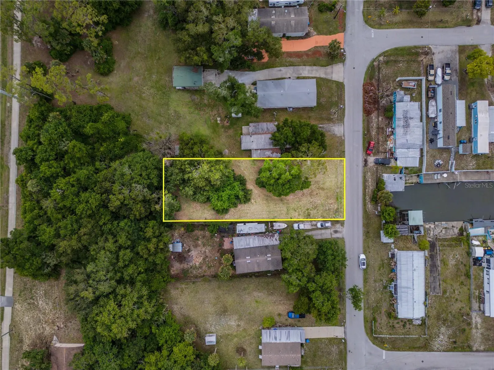 Nellie Street, FL