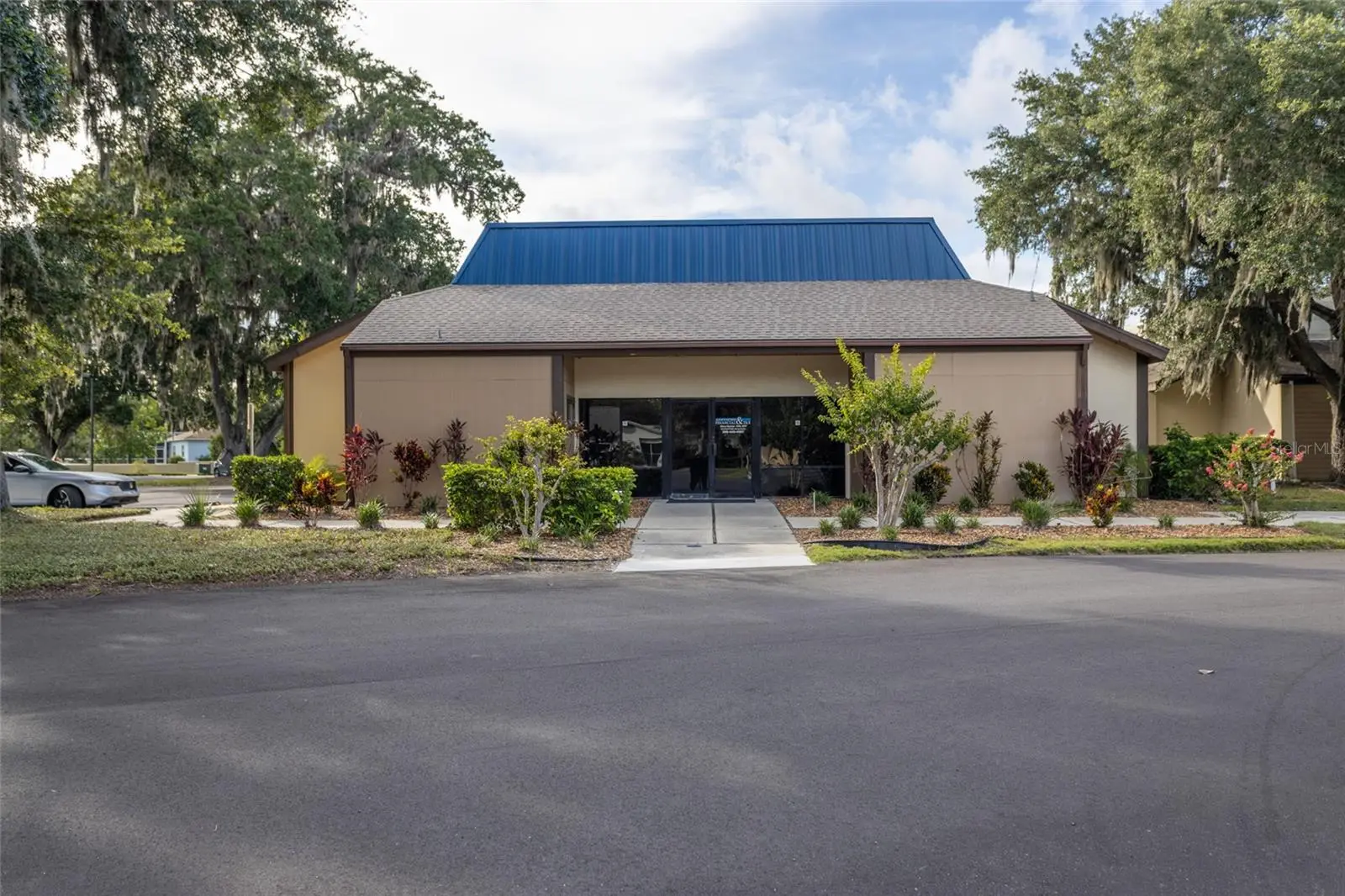 26 Office Park Drive, FL