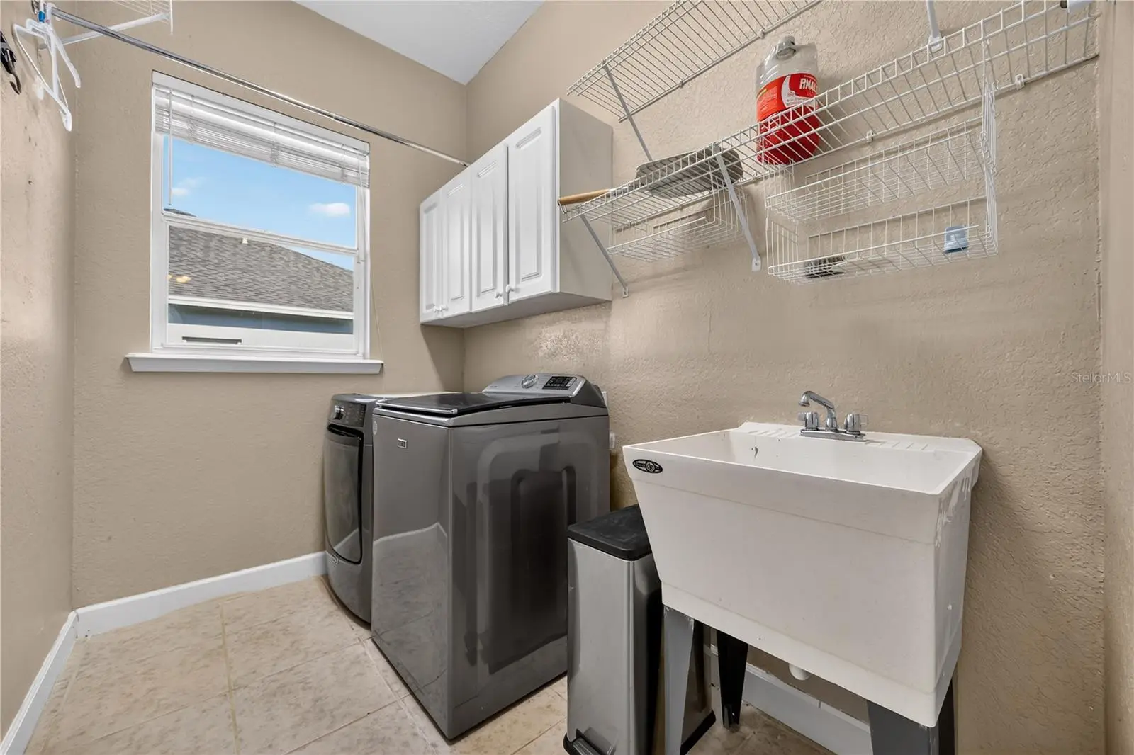 355 Ruby Lake Loop, FL