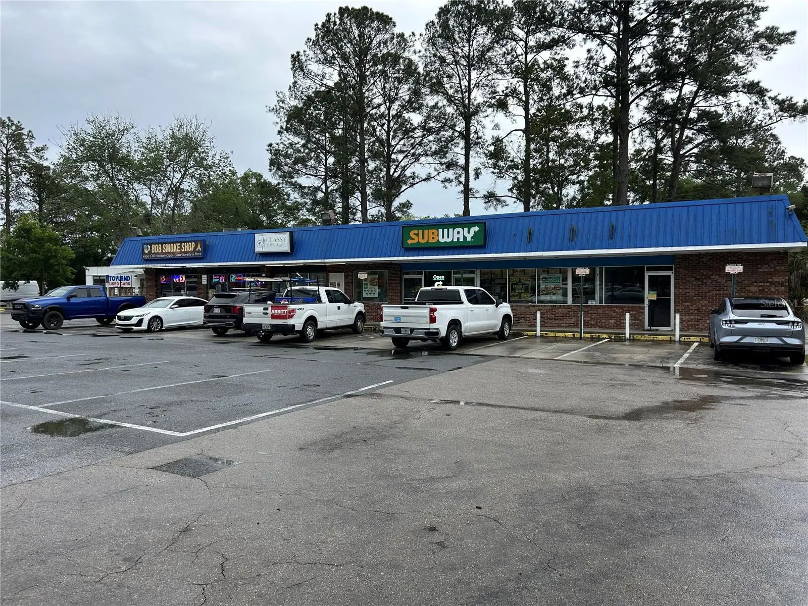 203-221 39th Avenue, FL