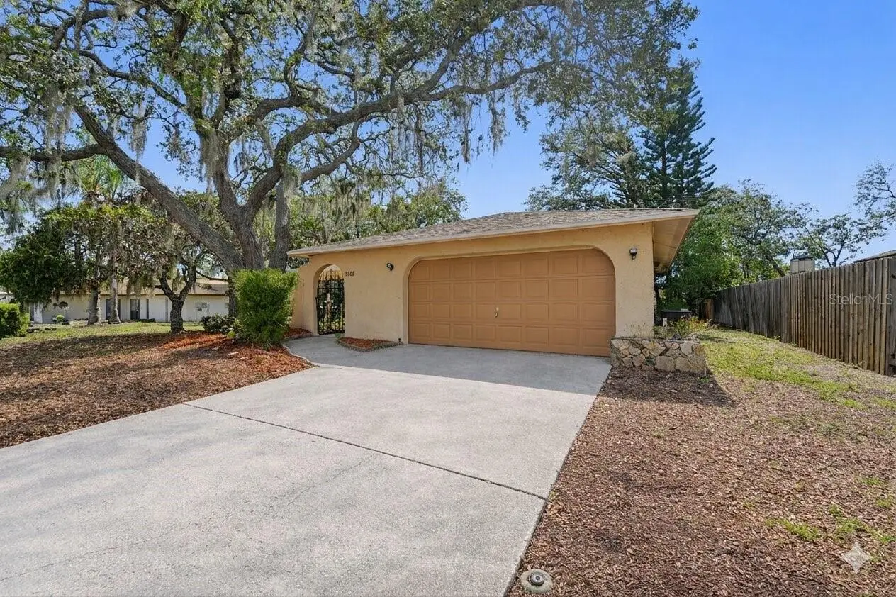 8741 Elm Leaf Court, FL