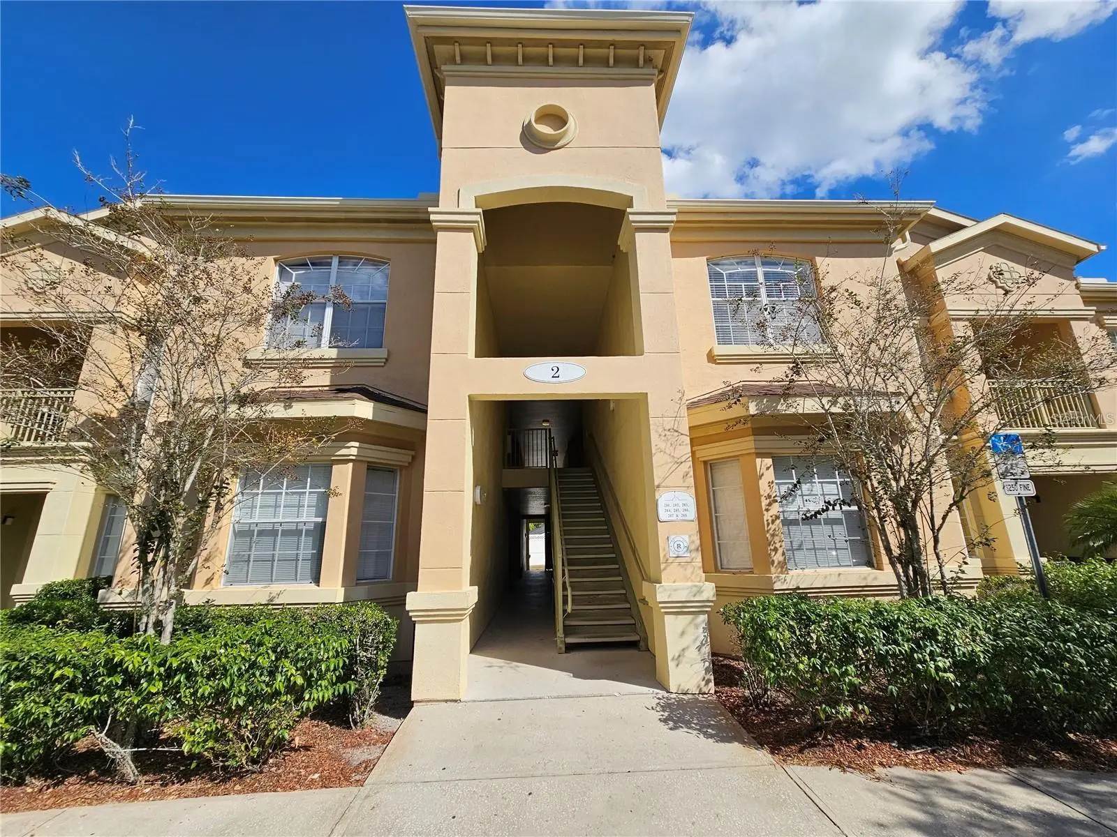 202 Terrace Ridge Circle, FL