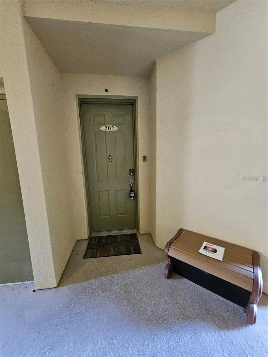 202 Terrace Ridge Circle, FL