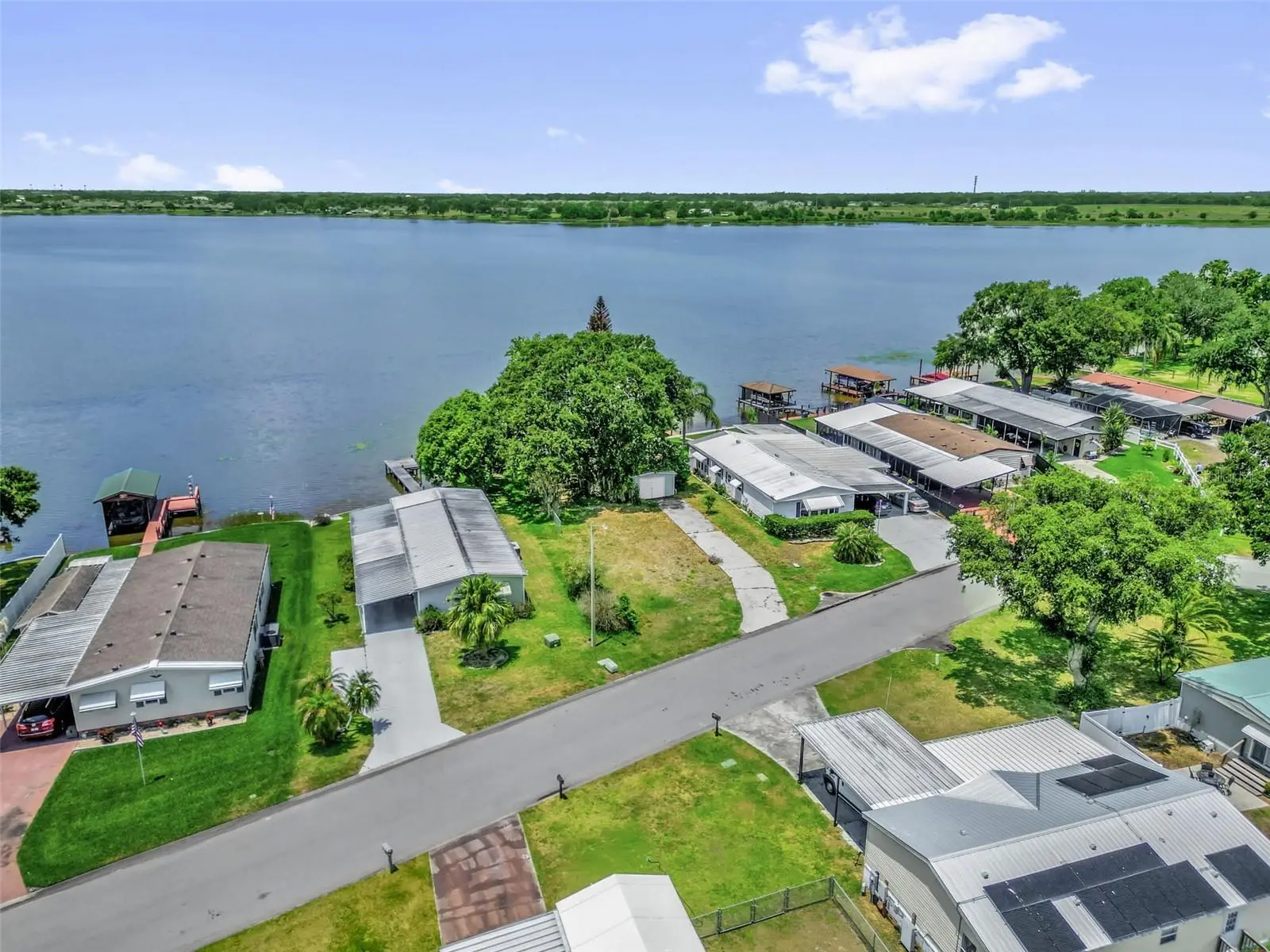 2050 Thelma Drive, FL