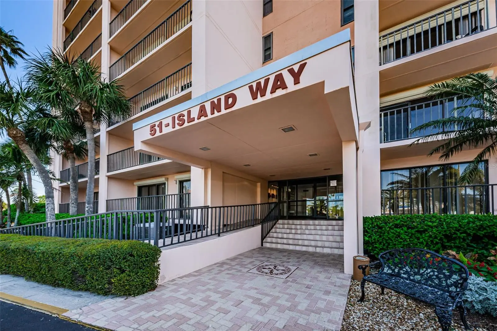 51 Island Way, FL