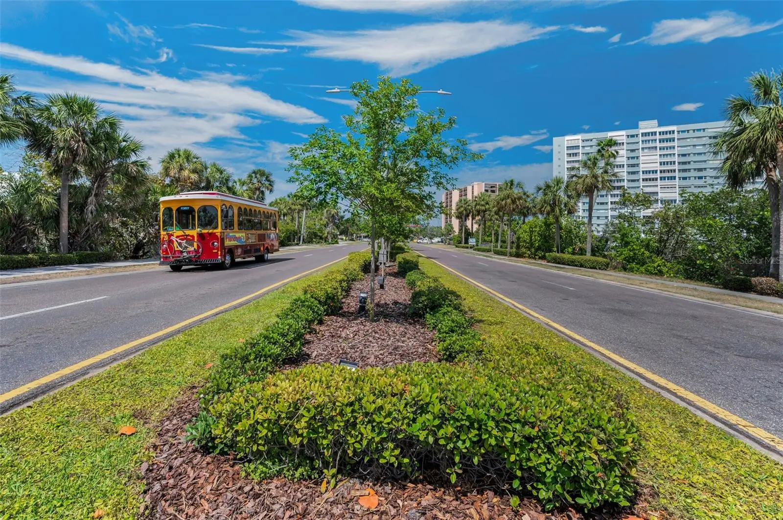 51 Island Way, FL