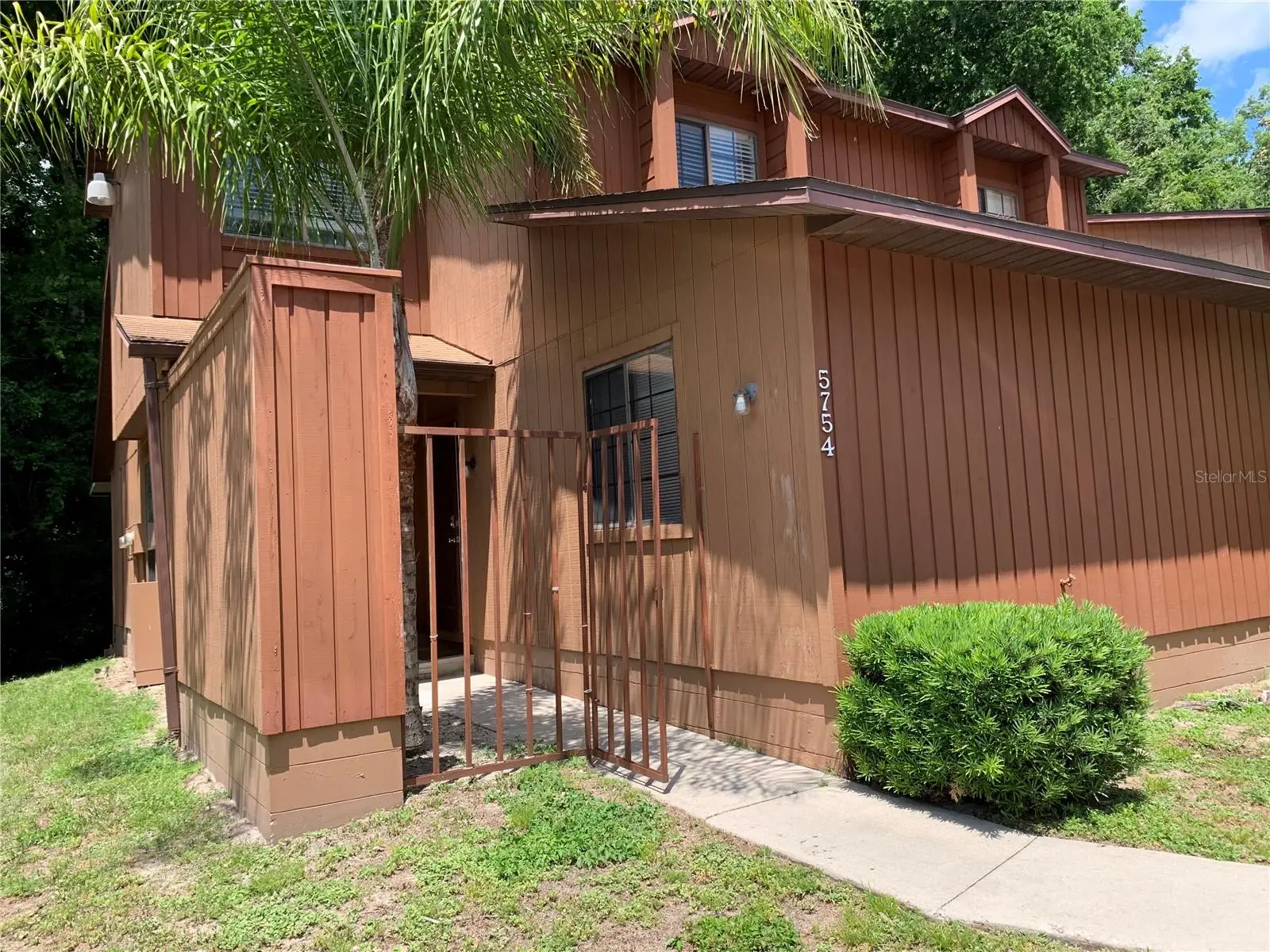 5754 Sw 8th Pl