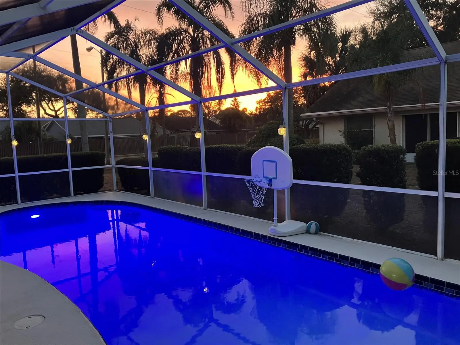 798 Countryshire Lane, FL