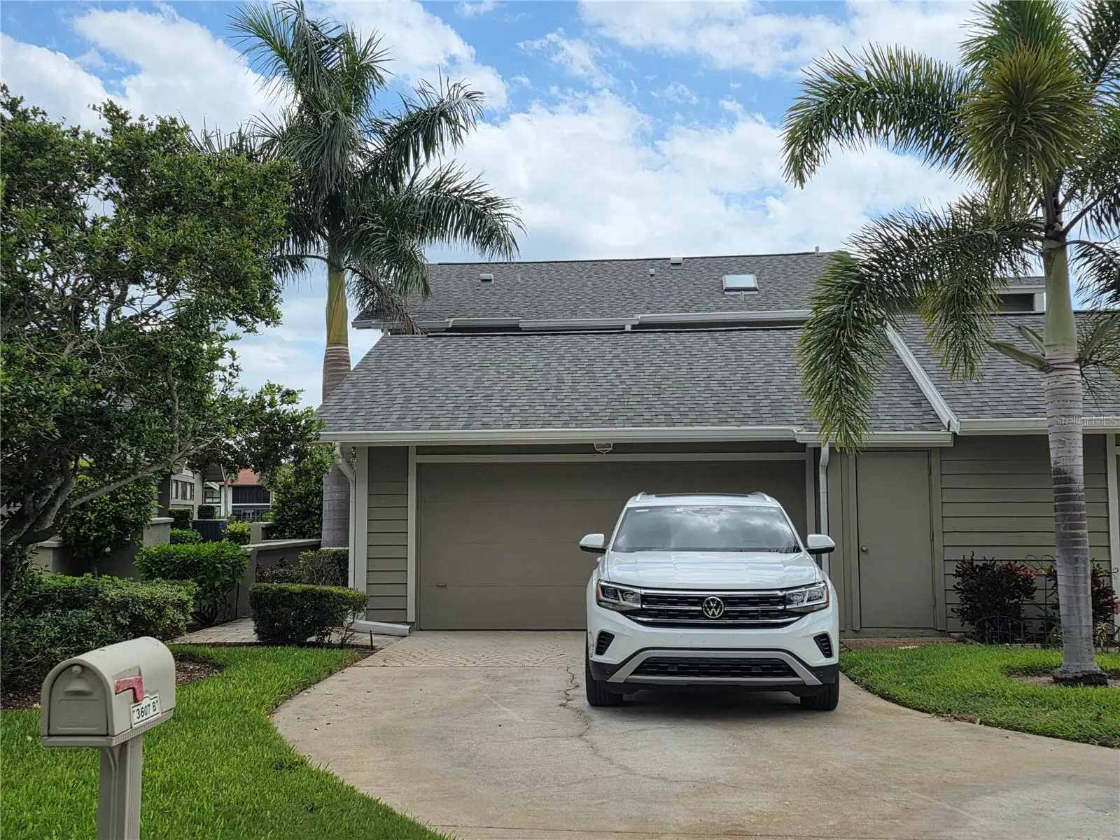 3607 Avenida Madera, FL