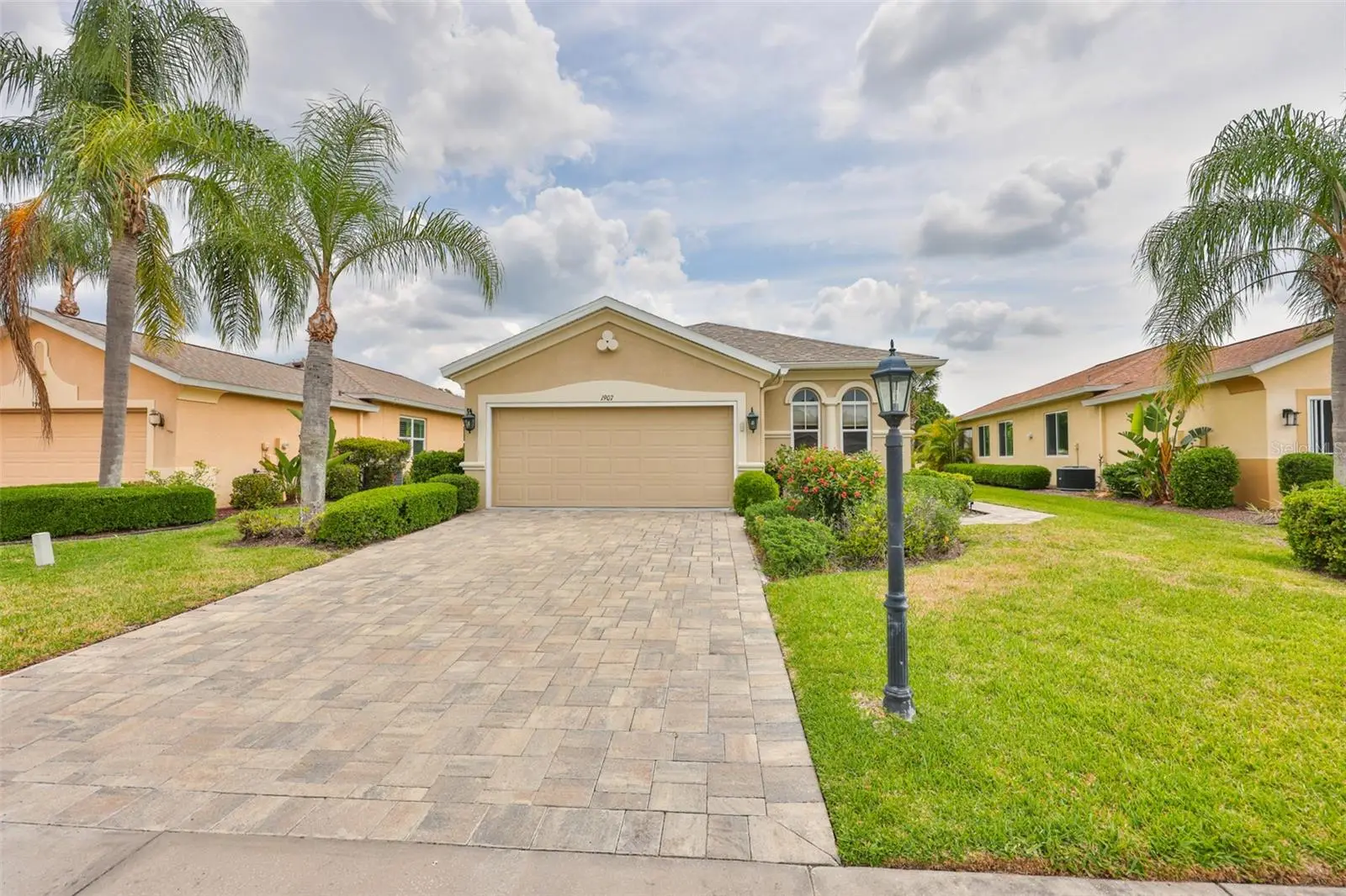 1907 Sterling Glen Court, FL