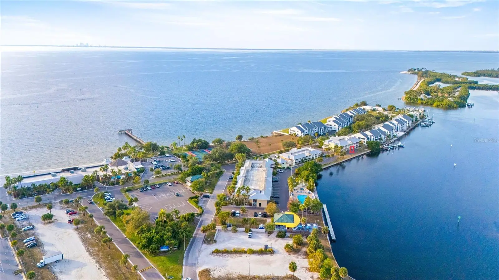 611 Destiny Drive, FL