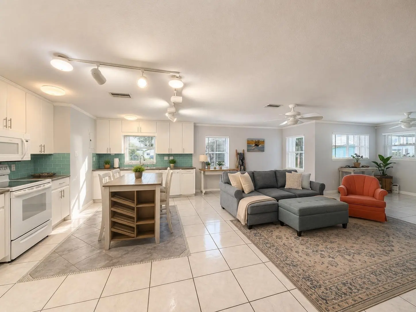 1205 Lisa Lane, FL