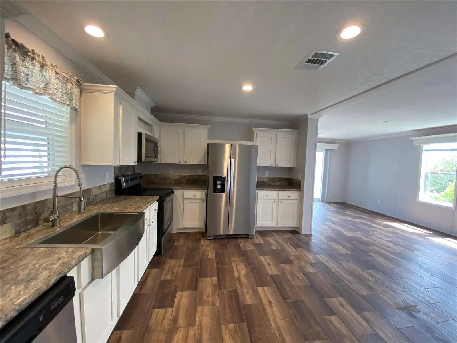 538 Fleetwood Street, FL