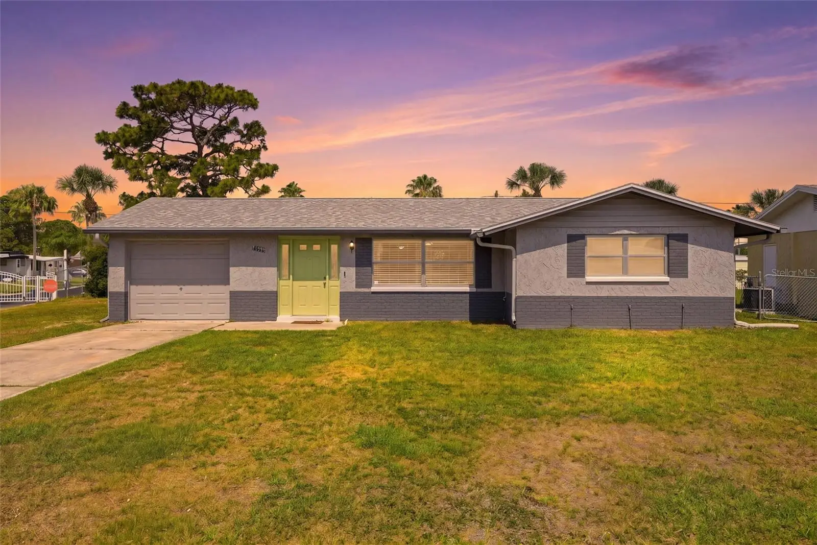 10737 Fillmore Avenue, FL