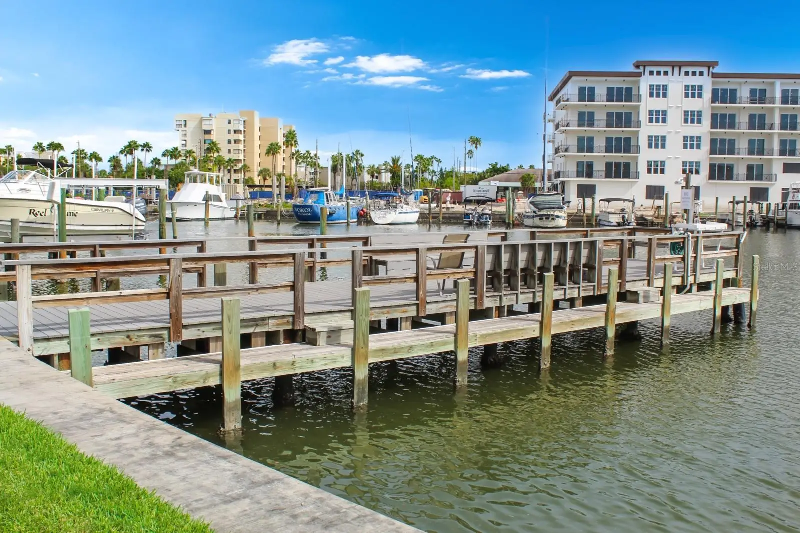 215 Medallion Boulevard, FL