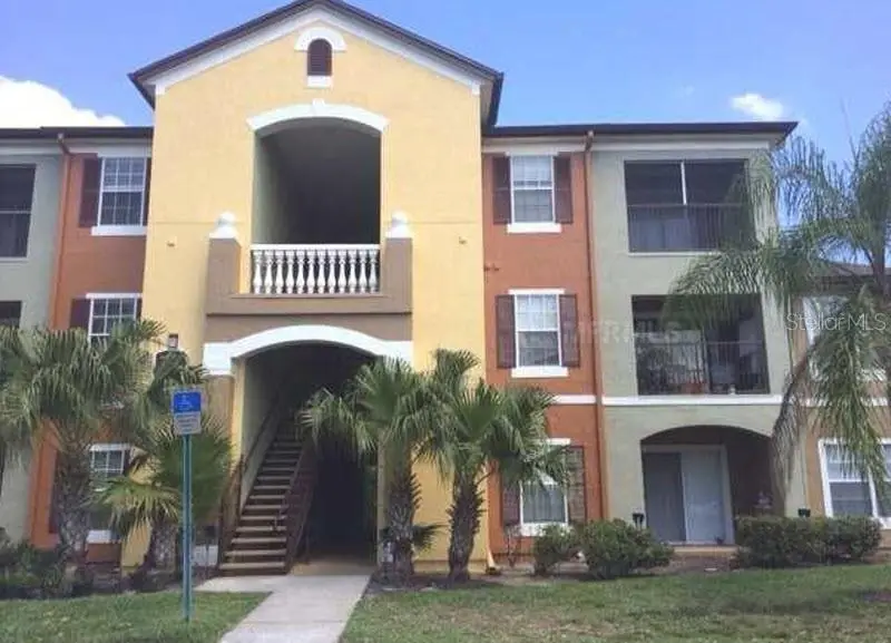 738 Crest Pines Drive, FL