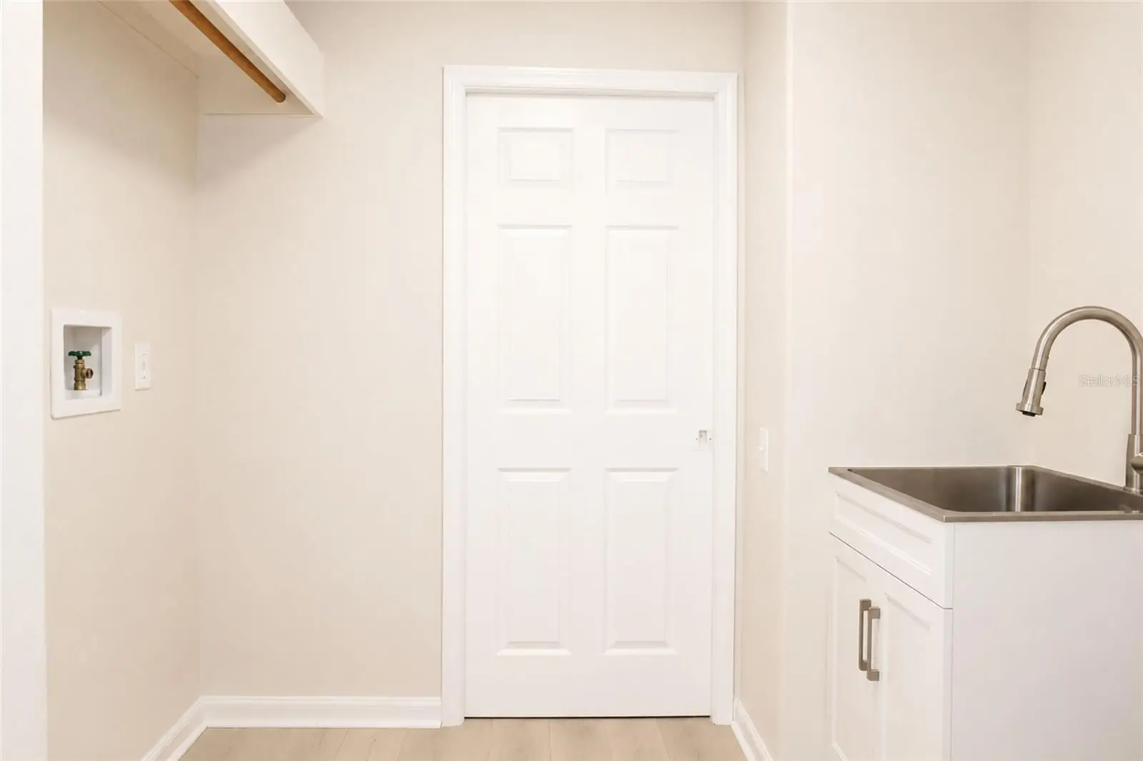 17316 Hialeah Drive, FL