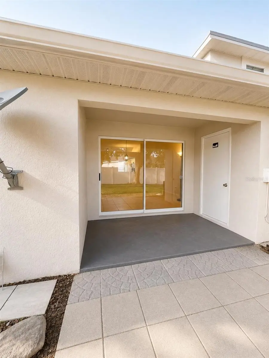14776 Laguna Beach Circle, FL