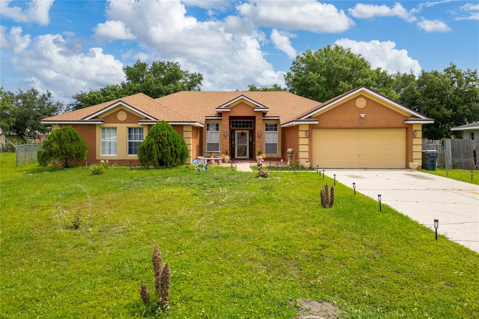 705 Waxwing Court, FL