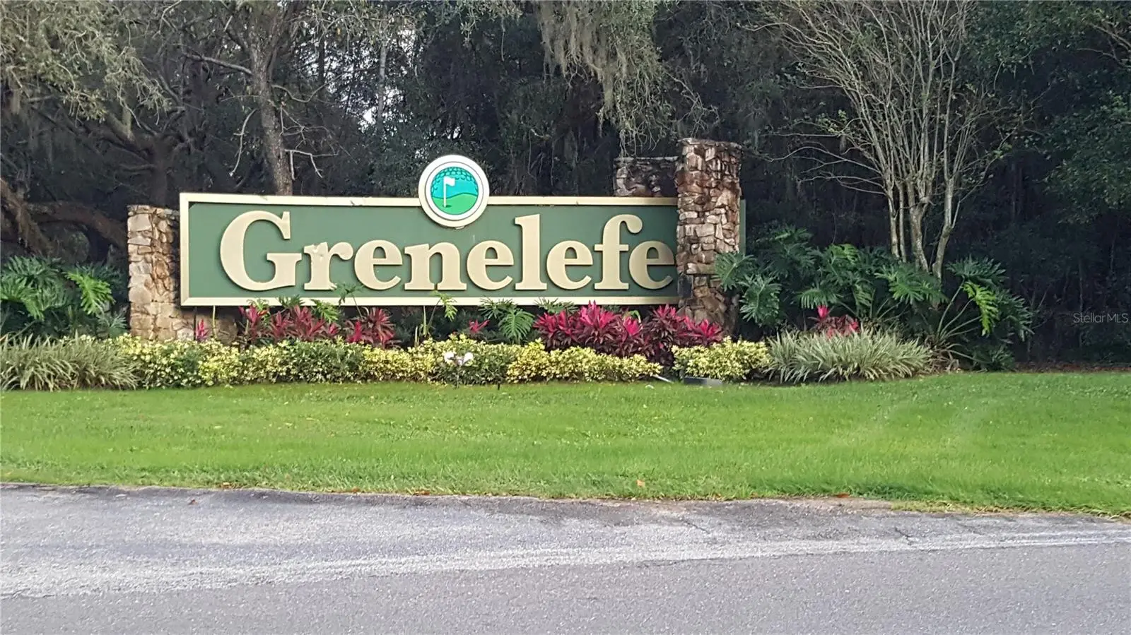 8 Canterbury Drive, FL