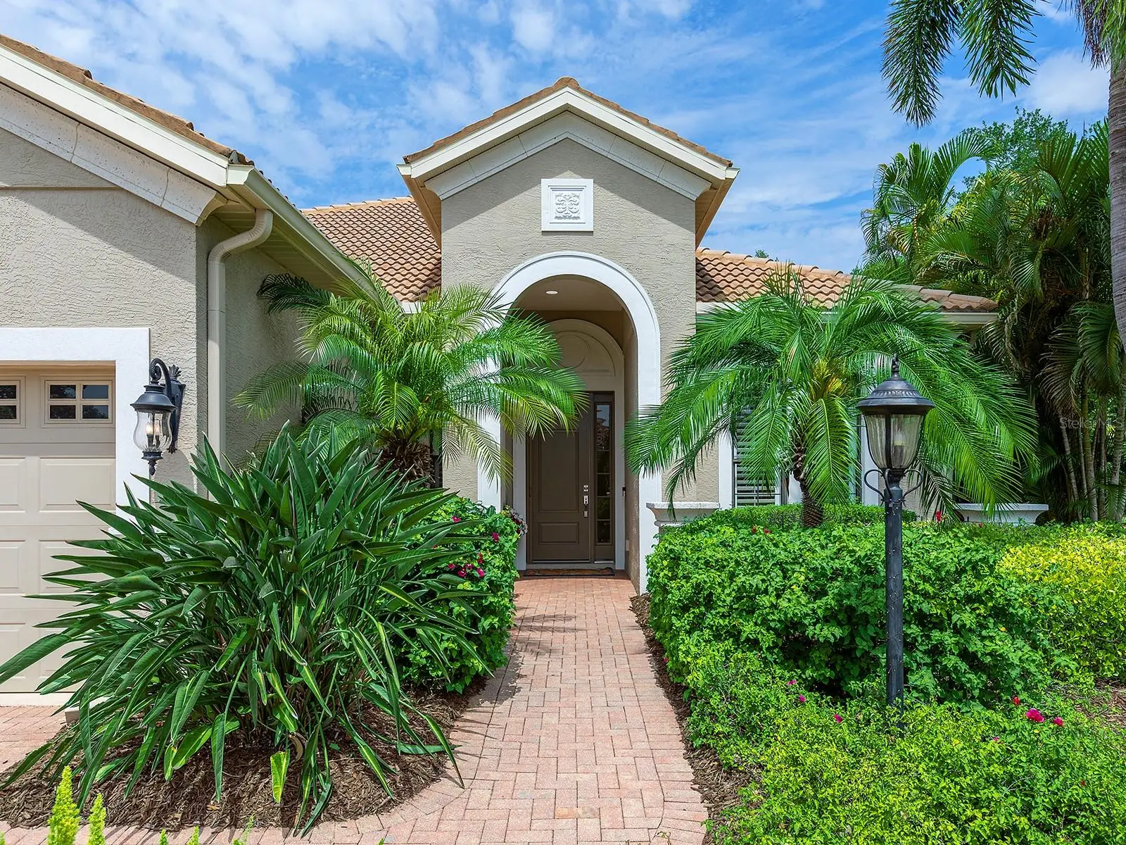 7210 Lake Forest Glen, FL