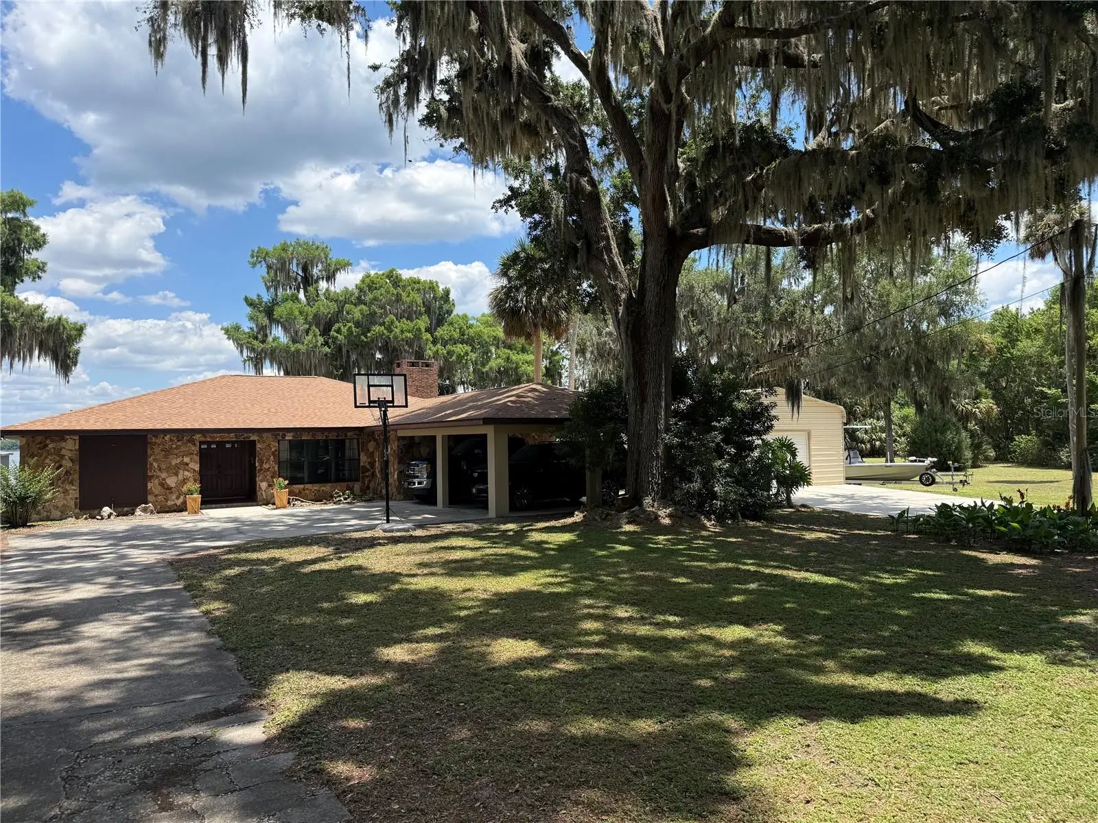 4232 County Road 400, FL
